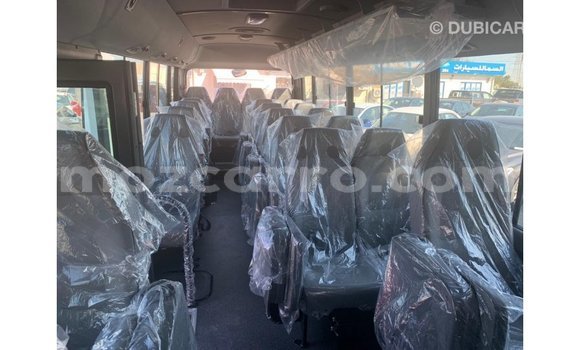 Comprar Importar Hyundai Accent Branco Carro em Import - Dubai em Cabo Delgado Comprar Importar Hyundai Accent Branco Carro em Import - Dubai em Cabo Delgado