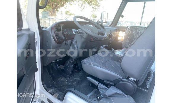 Comprar Importar Hyundai Accent Branco Carro em Import - Dubai em Cabo Delgado Comprar Importar Hyundai Accent Branco Carro em Import - Dubai em Cabo Delgado