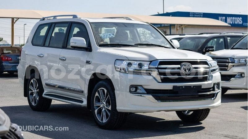 Big with watermark toyota land cruiser cabo delgado import dubai 6584