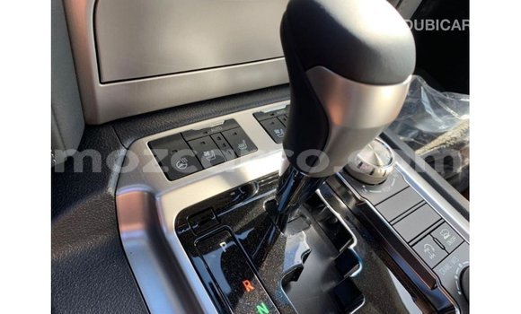 Nunua Imported Toyota Land Cruiser Nyeupe Gari ndani ya Import - Dubai nchini Cabo Delgado Nunua Imported Toyota Land Cruiser Nyeupe Gari ndani ya Import - Dubai nchini Cabo Delgado
