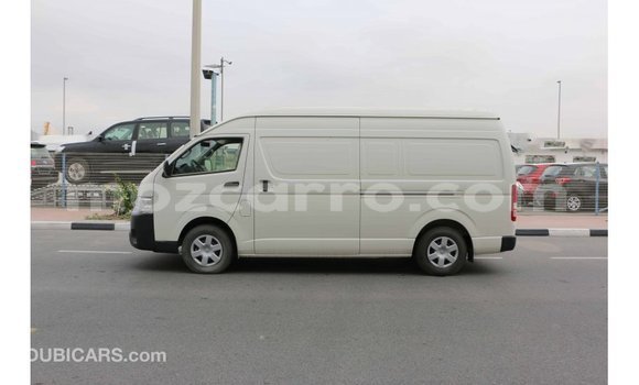 Comprar Importar Toyota Hiace Branco Carro em Import - Dubai em Cabo Delgado Comprar Importar Toyota Hiace Branco Carro em Import - Dubai em Cabo Delgado