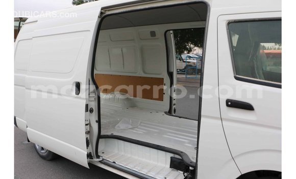 Comprar Importar Toyota Hiace Branco Carro em Import - Dubai em Cabo Delgado Comprar Importar Toyota Hiace Branco Carro em Import - Dubai em Cabo Delgado
