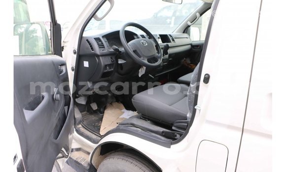 Comprar Importar Toyota Hiace Branco Carro em Import - Dubai em Cabo Delgado Comprar Importar Toyota Hiace Branco Carro em Import - Dubai em Cabo Delgado