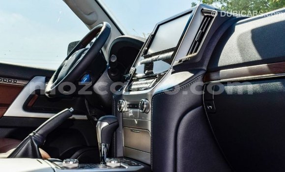 Tenga Imported Toyota Land Cruiser Nhema Mota in Import - Dubai in Cabo Delgado Tenga Imported Toyota Land Cruiser Nhema Mota in Import - Dubai in Cabo Delgado