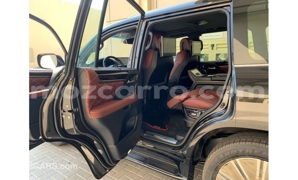 Nunua Imported Lexus LX Nyeusi Gari ndani ya Import - Dubai nchini Cabo Delgado Nunua Imported Lexus LX Nyeusi Gari ndani ya Import - Dubai nchini Cabo Delgado
