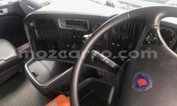 Comprar Usado Scania R420 Branco Caminhão em Maputo em Maputo Comprar Usado Scania R420 Branco Caminhão em Maputo em Maputo