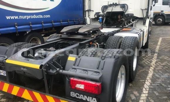 Comprar Usado Scania R420 Branco Caminhão em Maputo em Maputo Comprar Usado Scania R420 Branco Caminhão em Maputo em Maputo