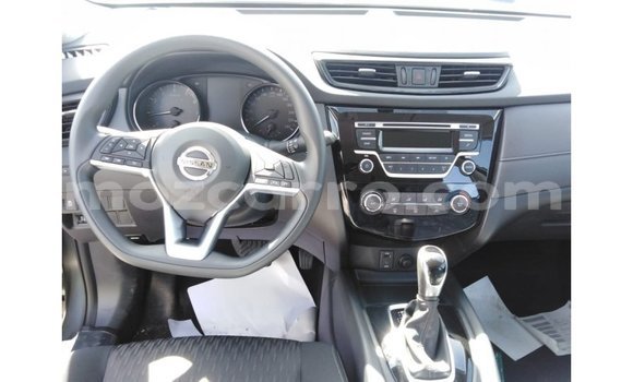 Comprar Importar Nissan X-Trail De outros Carro em Import - Dubai em Cabo Delgado Comprar Importar Nissan X-Trail De outros Carro em Import - Dubai em Cabo Delgado