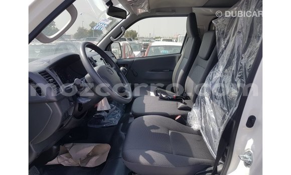 Comprar Importar Toyota Hiace Branco Carro em Import - Dubai em Cabo Delgado Comprar Importar Toyota Hiace Branco Carro em Import - Dubai em Cabo Delgado