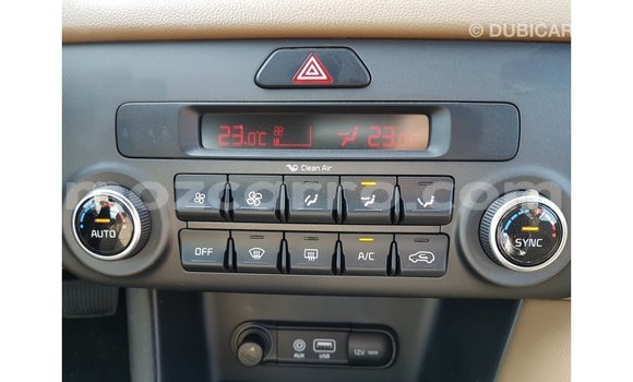 Comprar Importar Kia Sportage Branco Carro em Import - Dubai em Cabo Delgado Comprar Importar Kia Sportage Branco Carro em Import - Dubai em Cabo Delgado