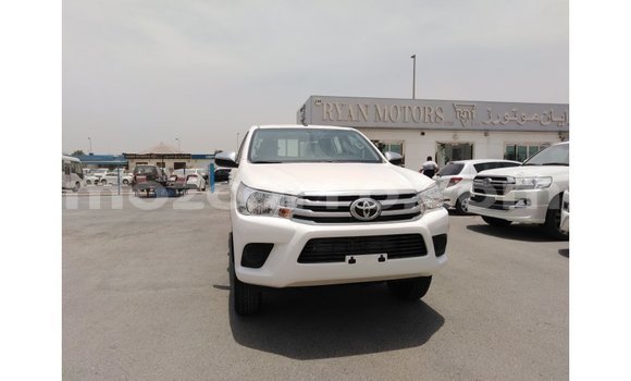 Comprar Importar Toyota Hilux Branco Carro em Import - Dubai em Cabo Delgado Comprar Importar Toyota Hilux Branco Carro em Import - Dubai em Cabo Delgado