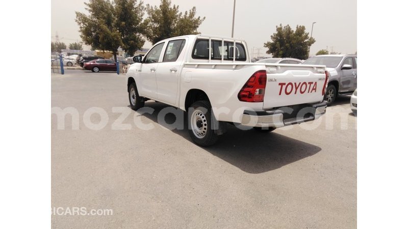 Big with watermark toyota hilux cabo delgado import dubai 6642