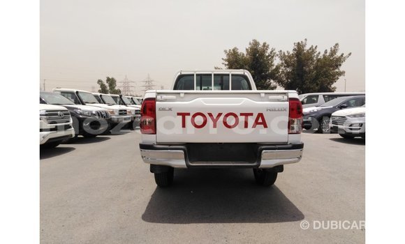 Comprar Importar Toyota Hilux Branco Carro em Import - Dubai em Cabo Delgado Comprar Importar Toyota Hilux Branco Carro em Import - Dubai em Cabo Delgado