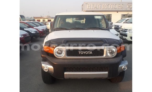 Comprar Importar Toyota FJ Cruiser Preto Carro em Import - Dubai em Cabo Delgado Comprar Importar Toyota FJ Cruiser Preto Carro em Import - Dubai em Cabo Delgado