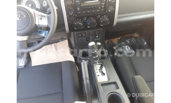 Comprar Importar Toyota FJ Cruiser Preto Carro em Import - Dubai em Cabo Delgado Comprar Importar Toyota FJ Cruiser Preto Carro em Import - Dubai em Cabo Delgado