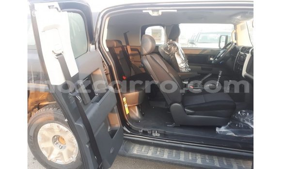 Comprar Importar Toyota FJ Cruiser Preto Carro em Import - Dubai em Cabo Delgado Comprar Importar Toyota FJ Cruiser Preto Carro em Import - Dubai em Cabo Delgado