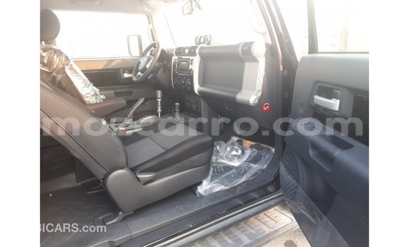 Comprar Importar Toyota FJ Cruiser Preto Carro em Import - Dubai em Cabo Delgado Comprar Importar Toyota FJ Cruiser Preto Carro em Import - Dubai em Cabo Delgado