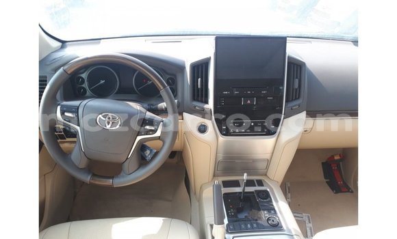 Comprar Importar Toyota Land Cruiser De outros Carro em Import - Dubai em Cabo Delgado Comprar Importar Toyota Land Cruiser De outros Carro em Import - Dubai em Cabo Delgado