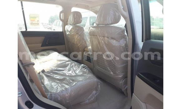 Comprar Importar Toyota Land Cruiser De outros Carro em Import - Dubai em Cabo Delgado Comprar Importar Toyota Land Cruiser De outros Carro em Import - Dubai em Cabo Delgado