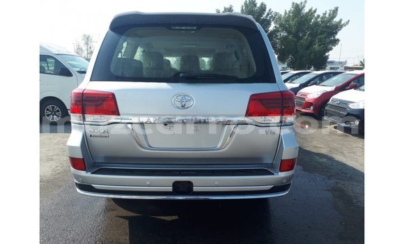 Comprar Importar Toyota Land Cruiser De outros Carro em Import - Dubai em Cabo Delgado Comprar Importar Toyota Land Cruiser De outros Carro em Import - Dubai em Cabo Delgado