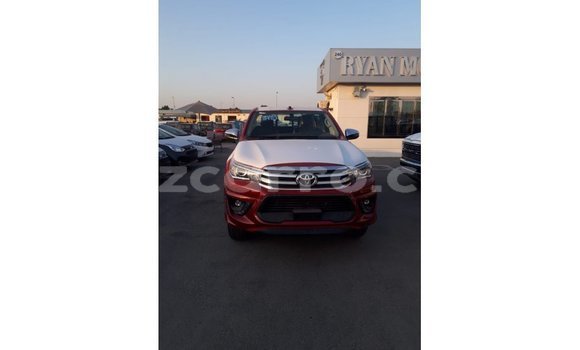 Comprar Importar Toyota Hilux Vermelho Carro em Import - Dubai em Cabo Delgado Comprar Importar Toyota Hilux Vermelho Carro em Import - Dubai em Cabo Delgado