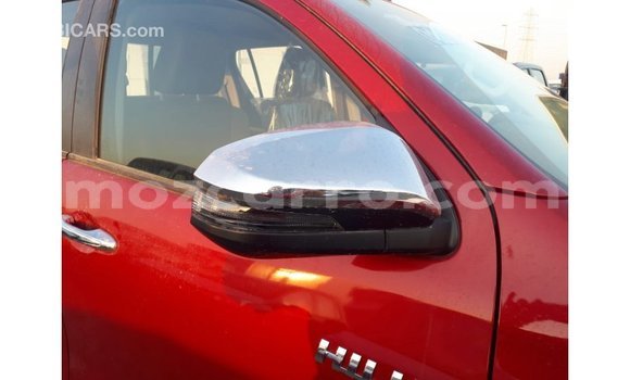 Comprar Importar Toyota Hilux Vermelho Carro em Import - Dubai em Cabo Delgado Comprar Importar Toyota Hilux Vermelho Carro em Import - Dubai em Cabo Delgado