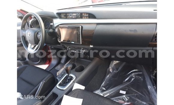 Comprar Importar Toyota Hilux Vermelho Carro em Import - Dubai em Cabo Delgado Comprar Importar Toyota Hilux Vermelho Carro em Import - Dubai em Cabo Delgado
