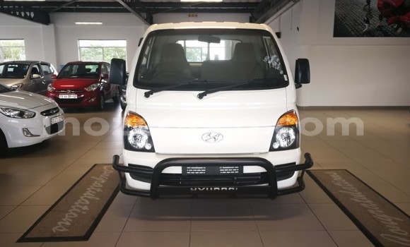 Tenga Tsaru Hyundai H200 Chena Mota in Maputo in Maputo Tenga Tsaru Hyundai H200 Chena Mota in Maputo in Maputo