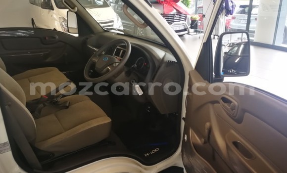 Tenga Tsaru Hyundai H200 Chena Mota in Maputo in Maputo Tenga Tsaru Hyundai H200 Chena Mota in Maputo in Maputo