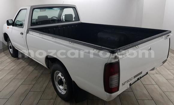 Buy Used Nissan NP 300 White Car in Maputo in Maputo Buy Used Nissan NP 300 White Car in Maputo in Maputo