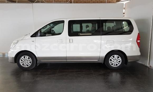 Tenga Tsaru Hyundai H1 Chena Mota in Gilé in Zambezia Tenga Tsaru Hyundai H1 Chena Mota in Gilé in Zambezia