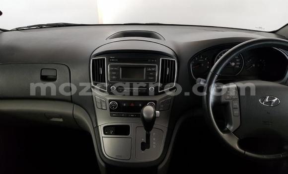 Tenga Tsaru Hyundai H1 Chena Mota in Gilé in Zambezia Tenga Tsaru Hyundai H1 Chena Mota in Gilé in Zambezia