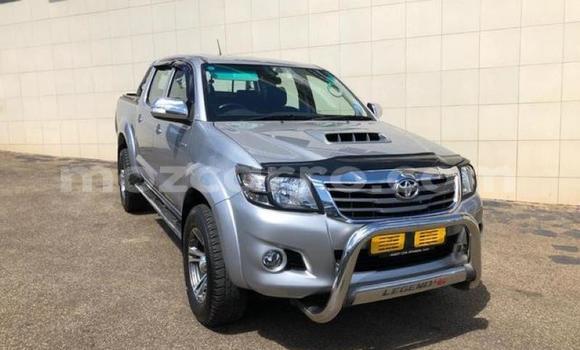 Tenga Tsaru Toyota Hilux Sirivha Mota in Gilé in Zambezia Tenga Tsaru Toyota Hilux Sirivha Mota in Gilé in Zambezia