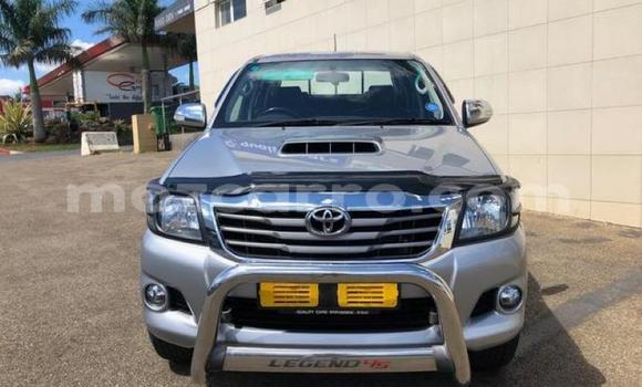 Tenga Tsaru Toyota Hilux Sirivha Mota in Gilé in Zambezia Tenga Tsaru Toyota Hilux Sirivha Mota in Gilé in Zambezia