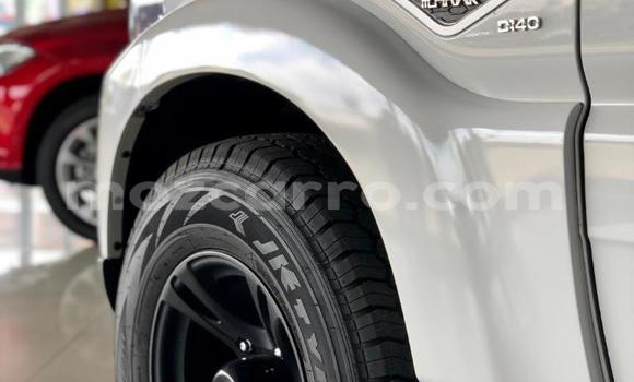 Buy Used Mahindra CL White Car in Beira in Sofala Buy Used Mahindra CL White Car in Beira in Sofala