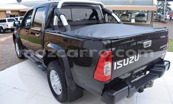 Buy Used Isuzu KB Black Car in Gilé in Zambezia Buy Used Isuzu KB Black Car in Gilé in Zambezia