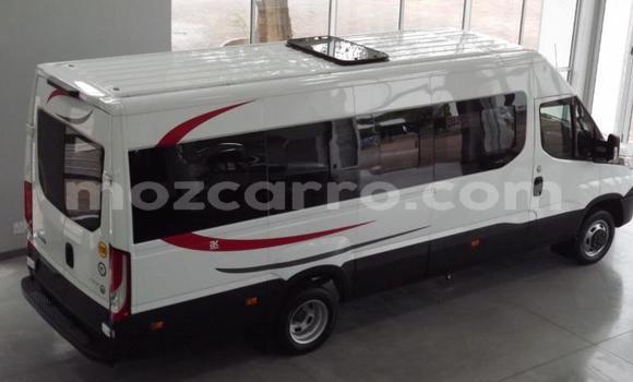 Comprar Usado Iveco Daily Branco Caminhão em Beira em Sofala Comprar Usado Iveco Daily Branco Caminhão em Beira em Sofala