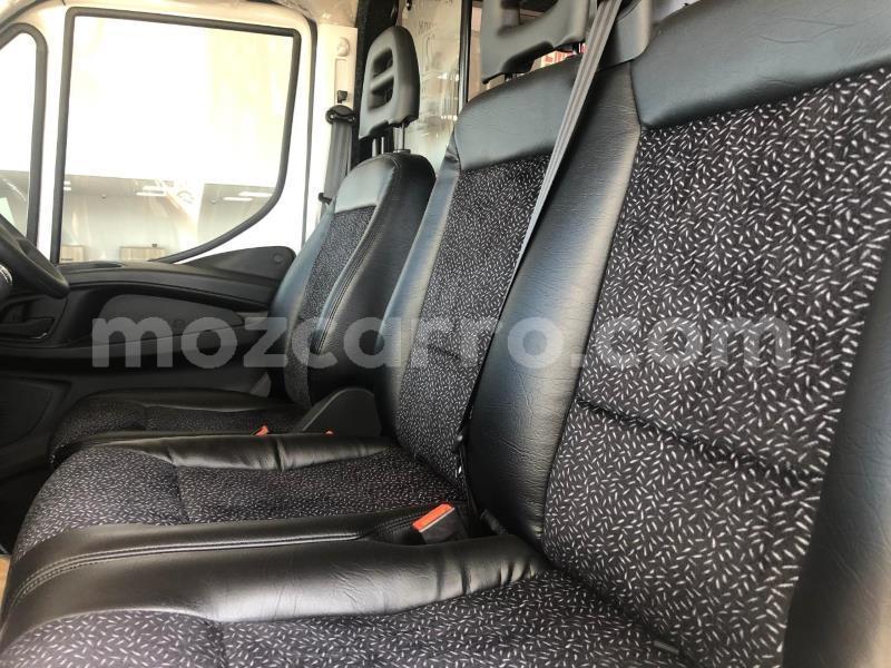 Big with watermark iveco daily sofala beira 6701