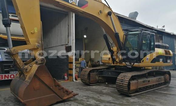 Comprar Usado Caterpillar 120 De outros Caminhão em Beira em Sofala