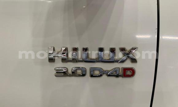 Tenga Tsaru Toyota Hilux Chena Mota in Gilé in Zambezia Tenga Tsaru Toyota Hilux Chena Mota in Gilé in Zambezia