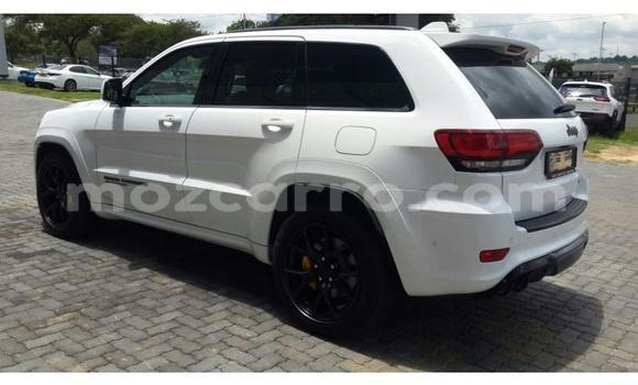 Comprar Usado Jeep Grand Cherokee Branco Carro em Maputo em Maputo Comprar Usado Jeep Grand Cherokee Branco Carro em Maputo em Maputo