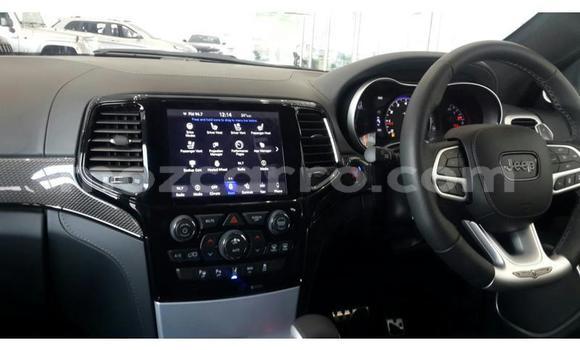 Comprar Usado Jeep Grand Cherokee Branco Carro em Maputo em Maputo Comprar Usado Jeep Grand Cherokee Branco Carro em Maputo em Maputo