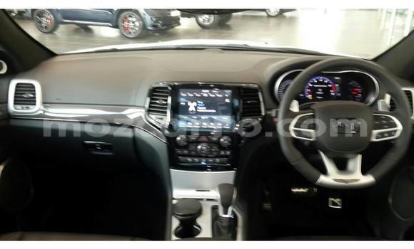 Comprar Usado Jeep Grand Cherokee Branco Carro em Maputo em Maputo Comprar Usado Jeep Grand Cherokee Branco Carro em Maputo em Maputo
