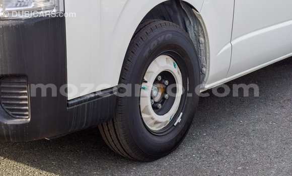 Comprar Importar Toyota Hiace Branco Carro em Import - Dubai em Cabo Delgado Comprar Importar Toyota Hiace Branco Carro em Import - Dubai em Cabo Delgado