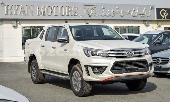 Comprar Importar Toyota Hilux Branco Carro em Import - Dubai em Cabo Delgado Comprar Importar Toyota Hilux Branco Carro em Import - Dubai em Cabo Delgado