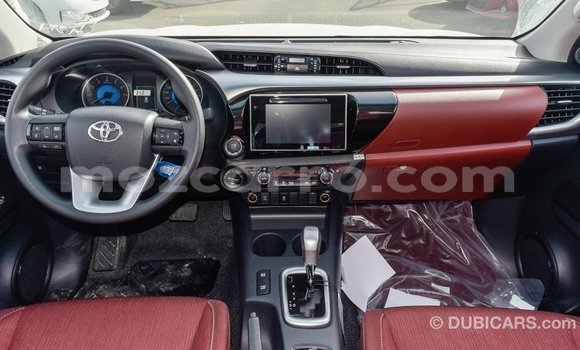 Comprar Importar Toyota Hilux Branco Carro em Import - Dubai em Cabo Delgado Comprar Importar Toyota Hilux Branco Carro em Import - Dubai em Cabo Delgado