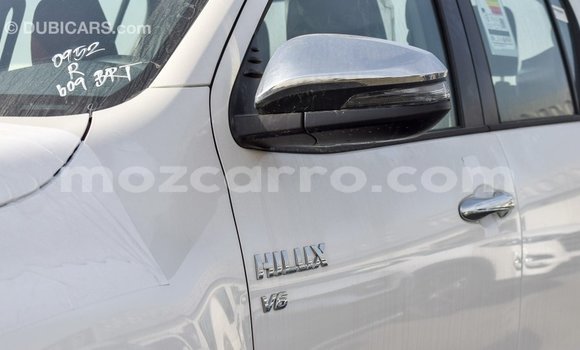 Comprar Importar Toyota Hilux Branco Carro em Import - Dubai em Cabo Delgado Comprar Importar Toyota Hilux Branco Carro em Import - Dubai em Cabo Delgado
