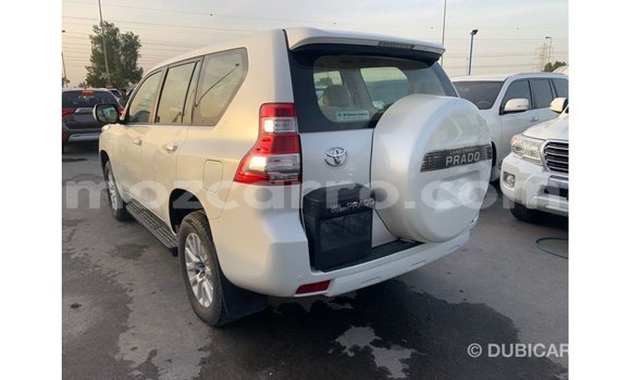 Comprar Importar Toyota Prado Branco Carro em Import - Dubai em Cabo Delgado Comprar Importar Toyota Prado Branco Carro em Import - Dubai em Cabo Delgado