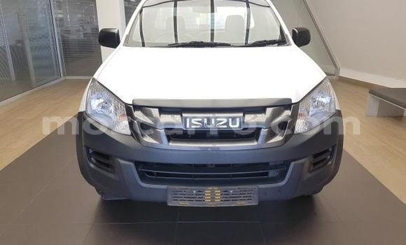 Tenga Tsaru Isuzu KB Chena Mota in Beira in Sofala Tenga Tsaru Isuzu KB Chena Mota in Beira in Sofala