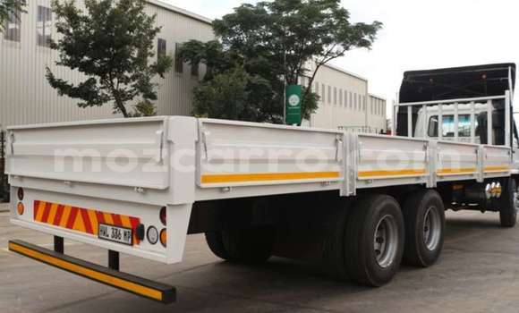 Buy Used Mitsubishi L400 White Truck in Maputo in Maputo Buy Used Mitsubishi L400 White Truck in Maputo in Maputo